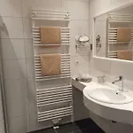 Hotel-hofbraeu Am Stadtring Otel