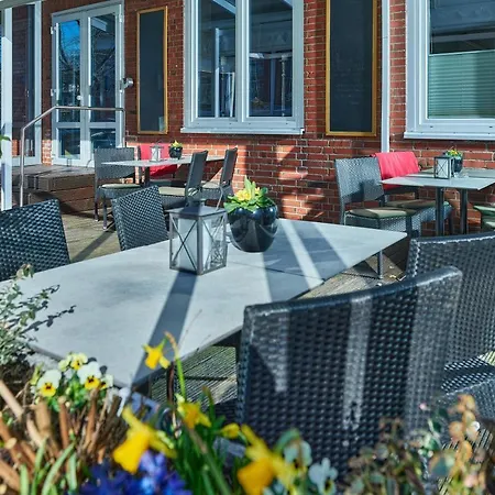 Hotel Hotel-hofbraeu Am Stadtring 4*