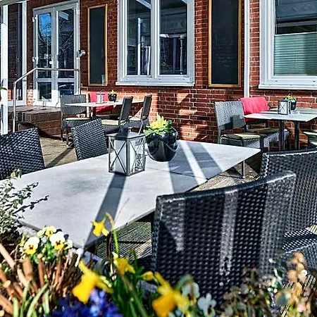 ホテル Hotel-hofbraeu Am Stadtring 4*