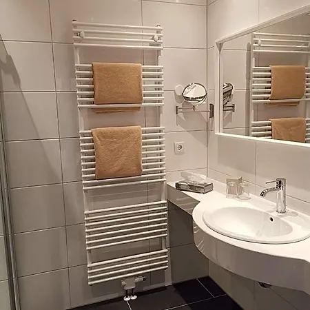 Hotel-hofbraeu Am Stadtring 4*