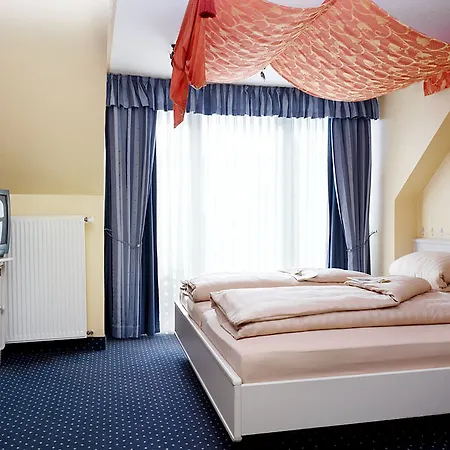 Hotel Hotel-hofbraeu Am Stadtring 4*